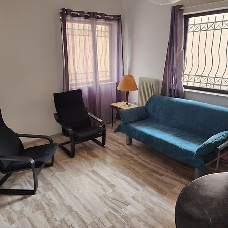 Julia'S Apartment 卡拉马塔 客房 照片