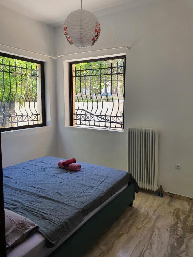Julia'S Apartment 卡拉马塔 外观 照片